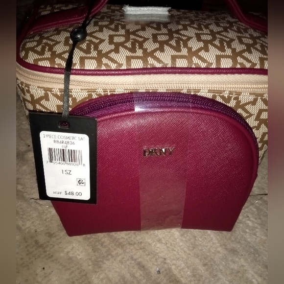 dkny makeup bag set
